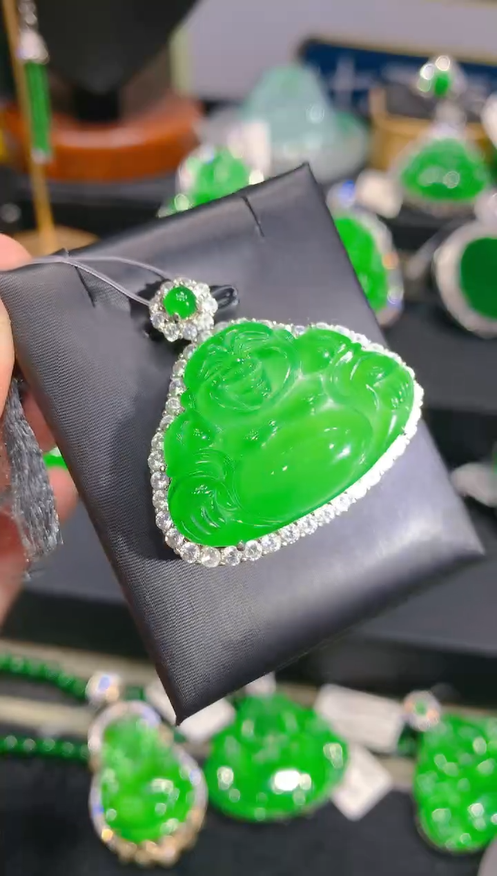 【闪购商品】翡翠颈饰银S925镶嵌61一季