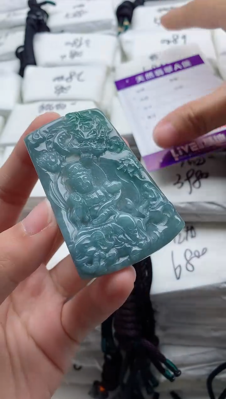 颈饰未镶嵌翡翠8