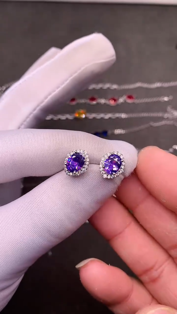 【闪购商品】彩色蓝宝石耳饰银S925镶嵌.......