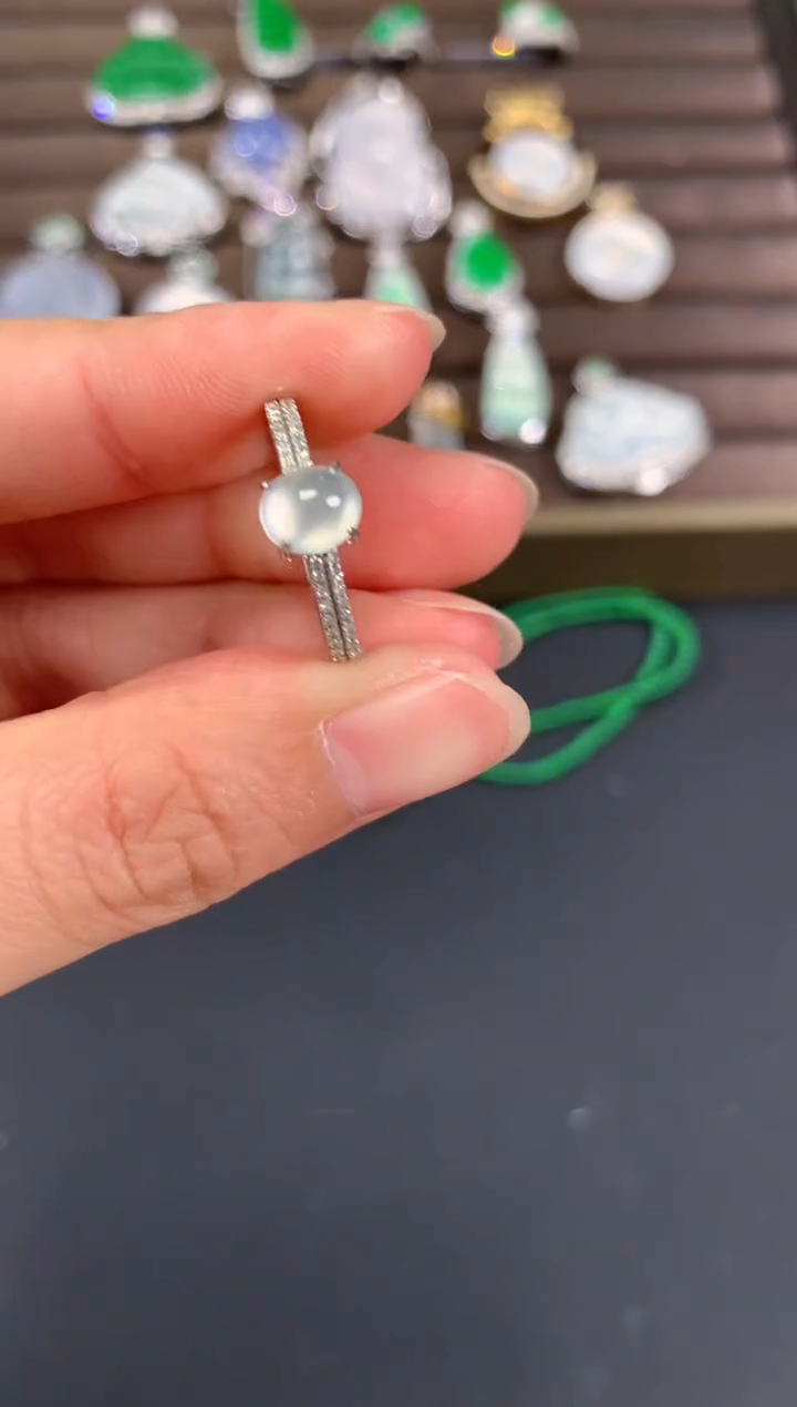 【闪购商品】翡翠戒指18K金镶嵌A311|1980