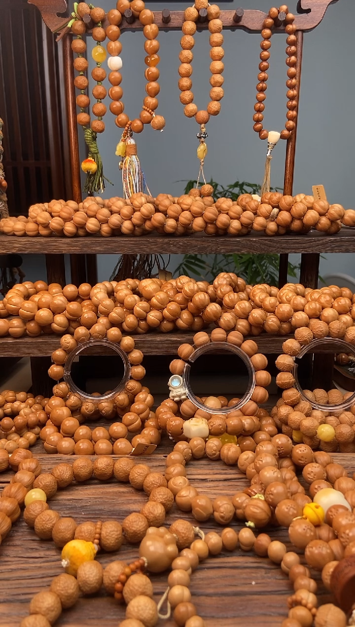 手串猴头核桃˙****到钱币配饰