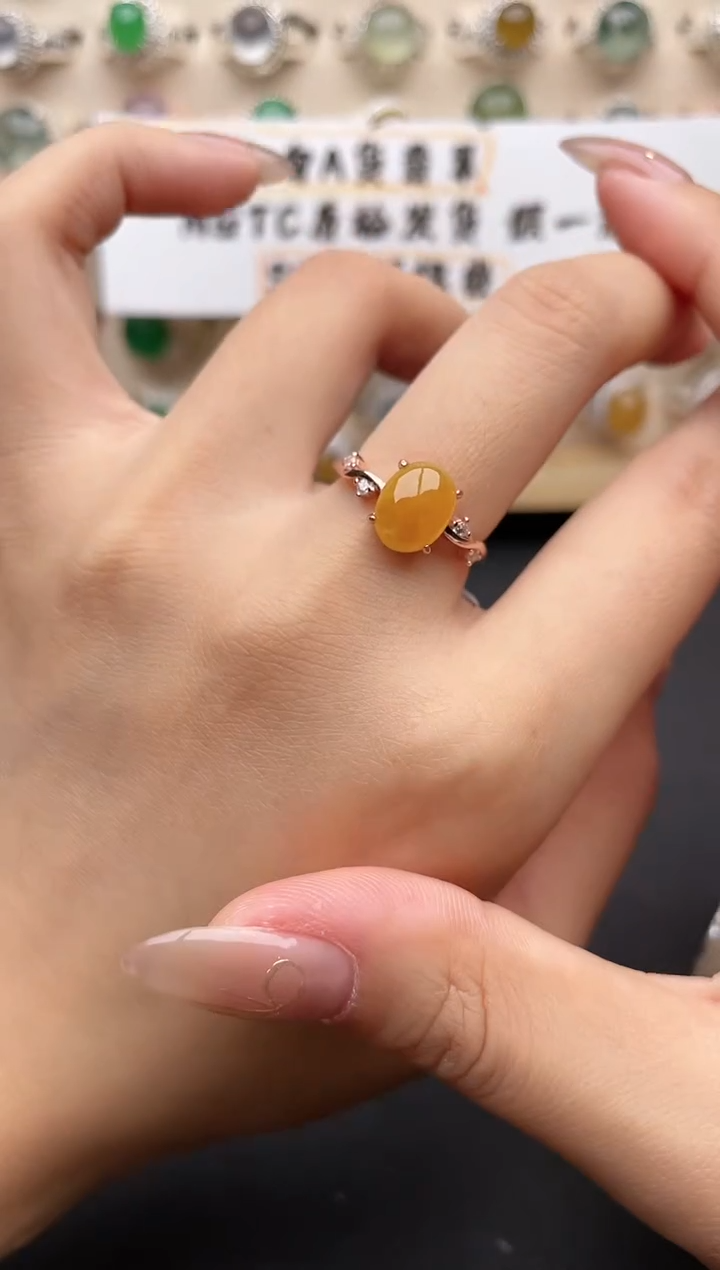 【闪购商品】翡翠戒指银S925镶嵌一物一证一礼盒