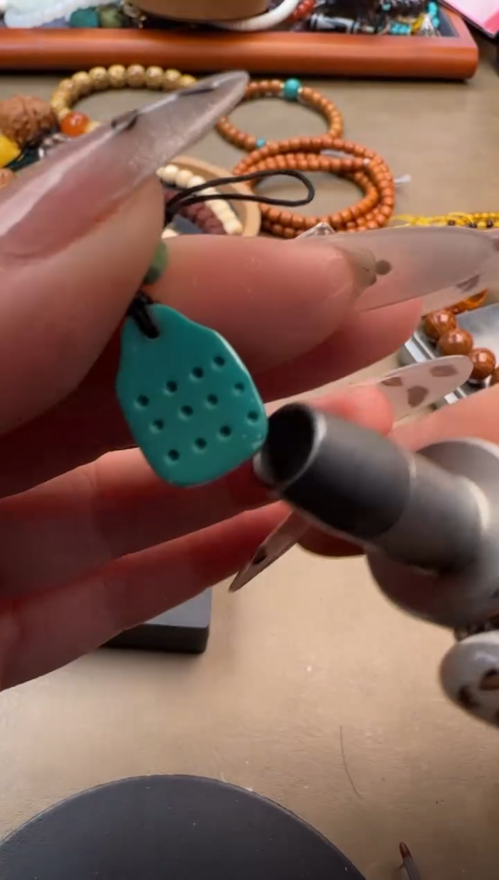 【闪购商品】绿松石颈饰未镶嵌绿松石