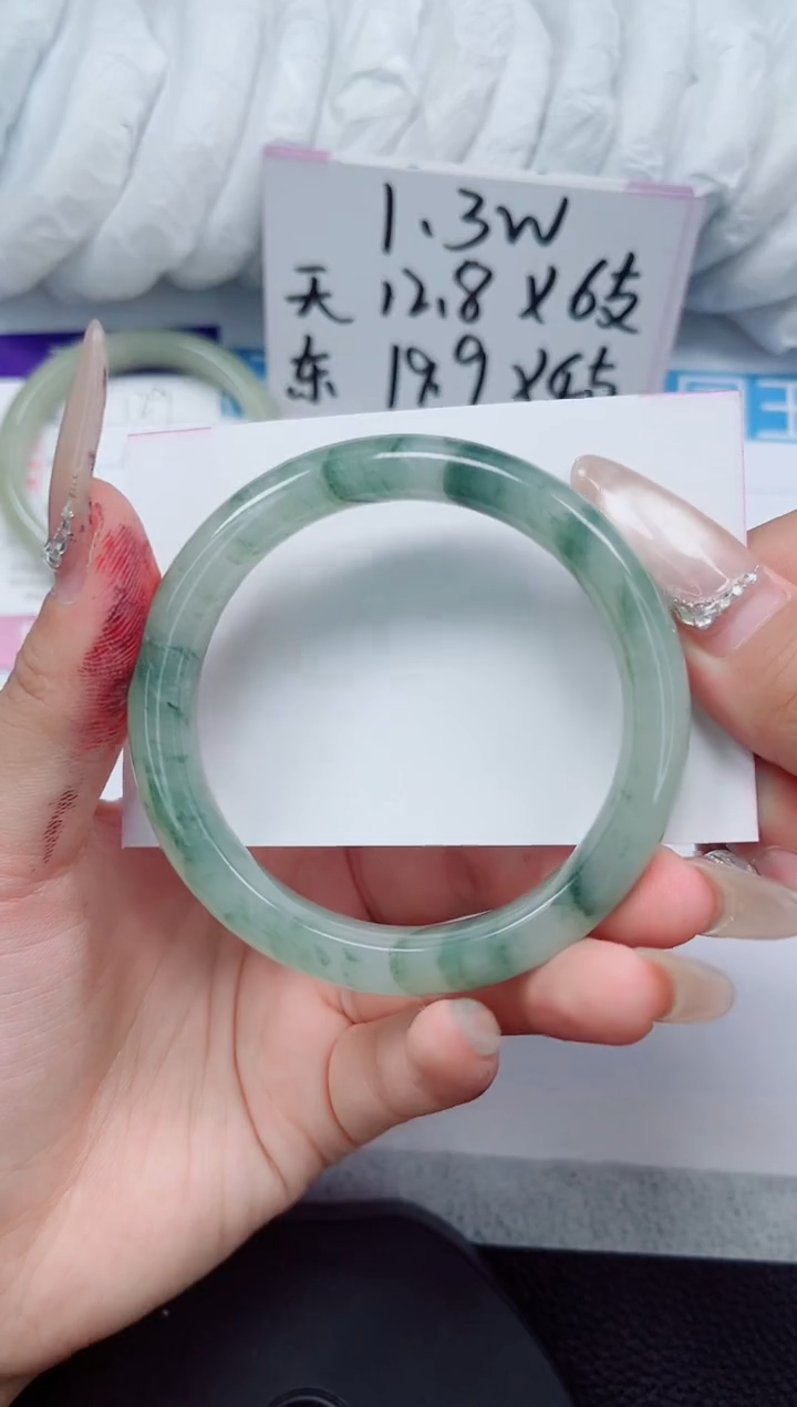 未镶嵌手镯石英质玉130-56/57