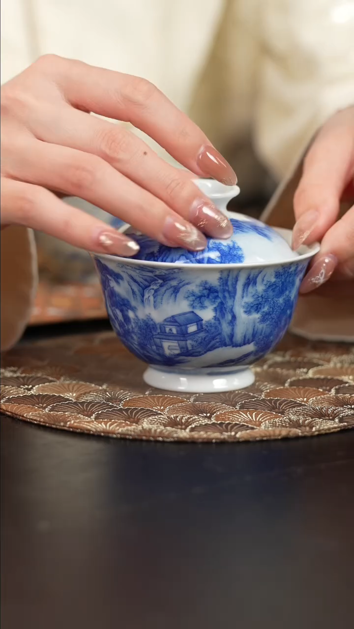【闪购商品】杯看山柴窑青花秋山高士