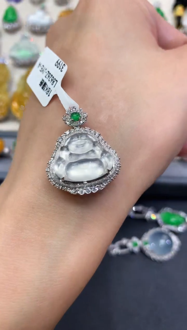 【闪购商品】翡翠吊坠(不含链)18K金镶嵌q92        