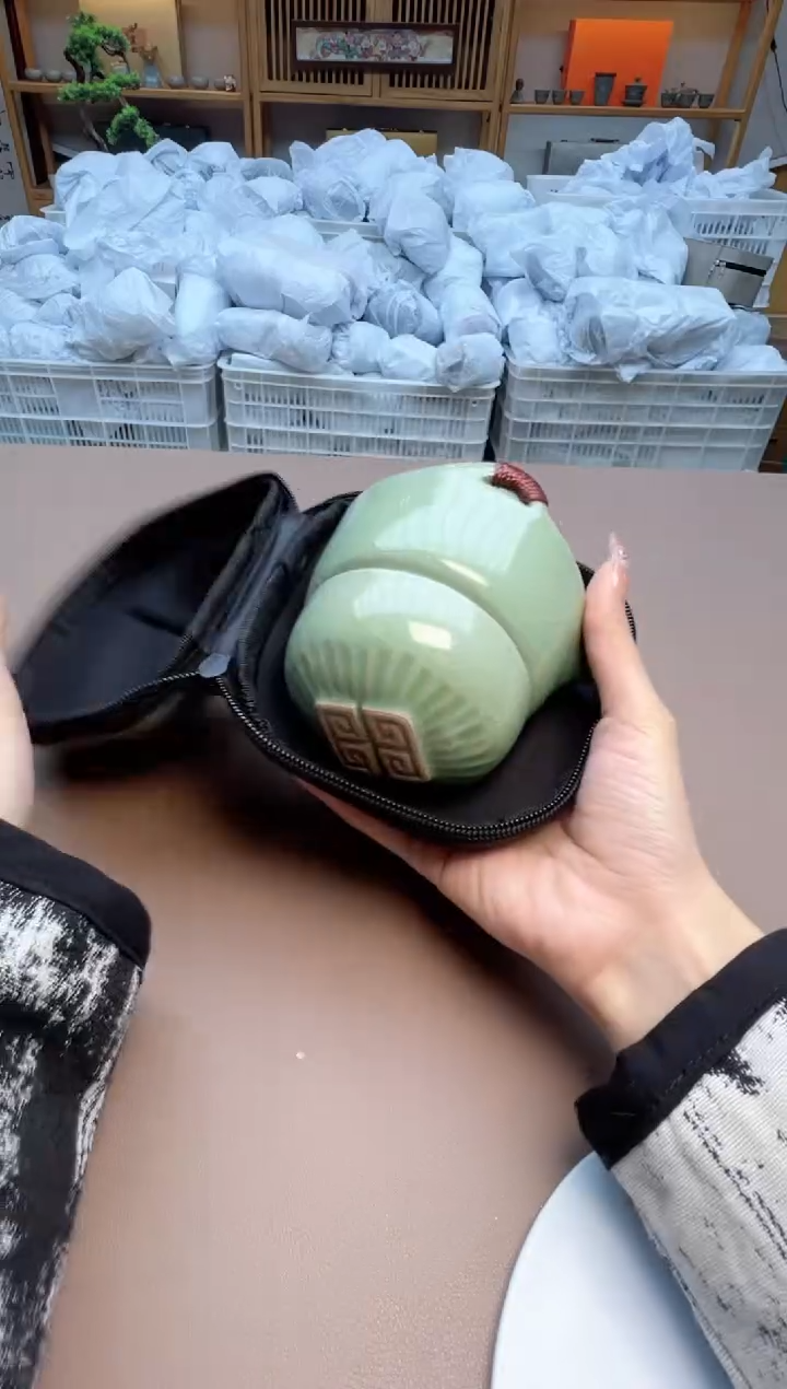 【闪购商品】摆件瓷制品S1111111111111