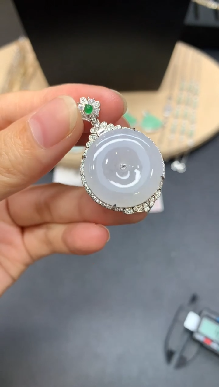【闪购商品】翡翠吊坠(不含链)银S925镶嵌平安扣【多样性发其一】