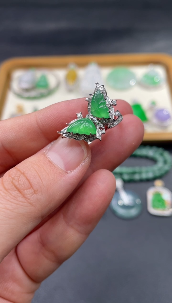 【闪购商品】翡翠戒指18K金镶嵌65.........