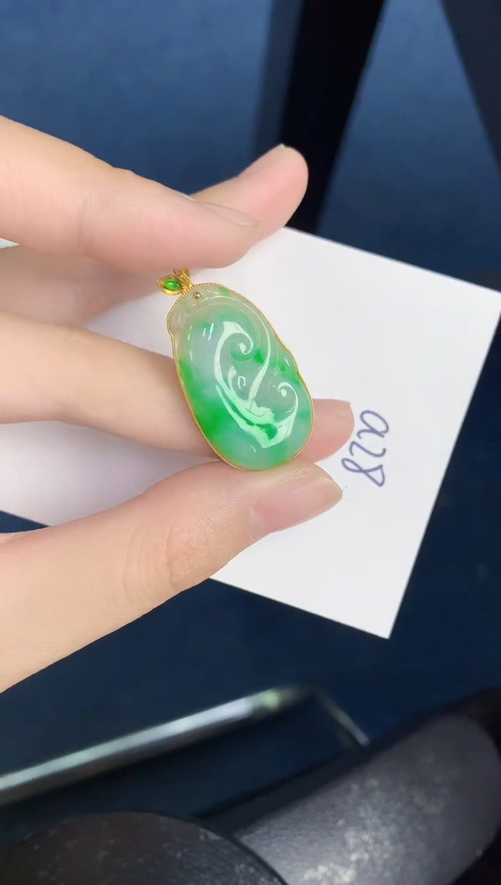 【闪购商品】翡翠颈饰18K金镶嵌000000000