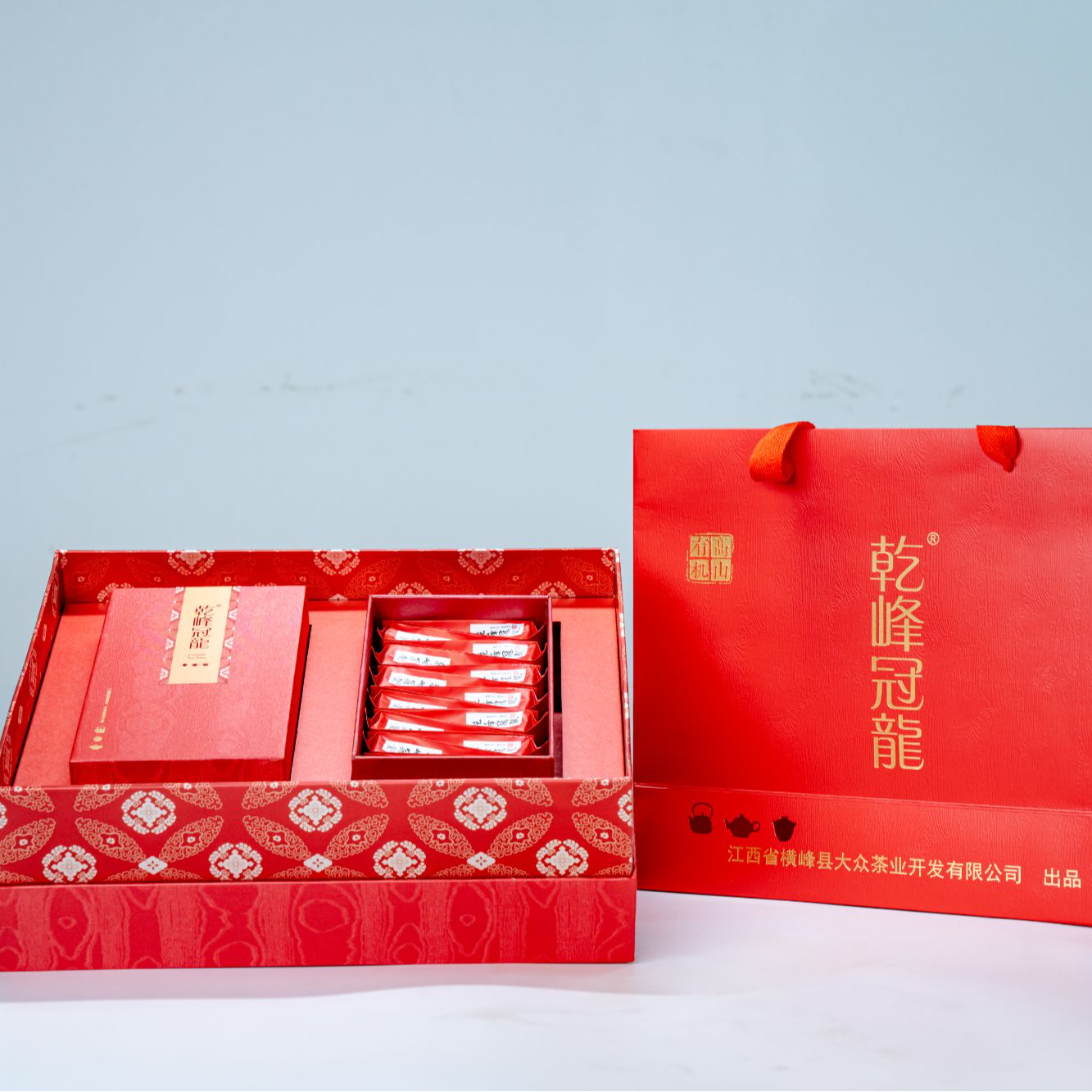 [乾峰冠龍】正宗高山云雾2024年红茶礼盒装高端大气