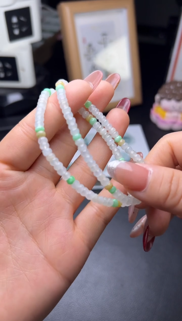 【闪购商品】翡翠手串未镶嵌W001-05多样性发一件