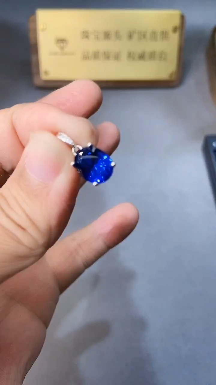 【闪购商品】蓝宝石颈饰银S925镶嵌354