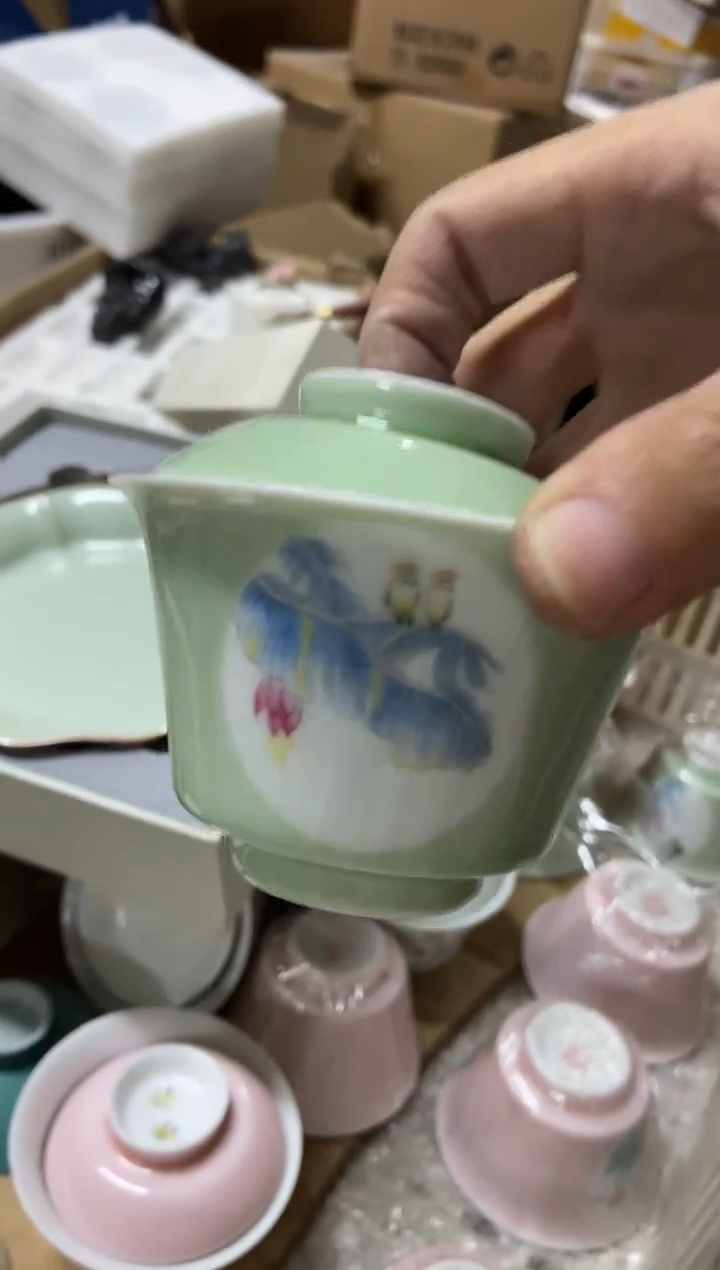 无运费险有瑕疵的摄影的产品有使用过的痕迹有点脏介意勿拍