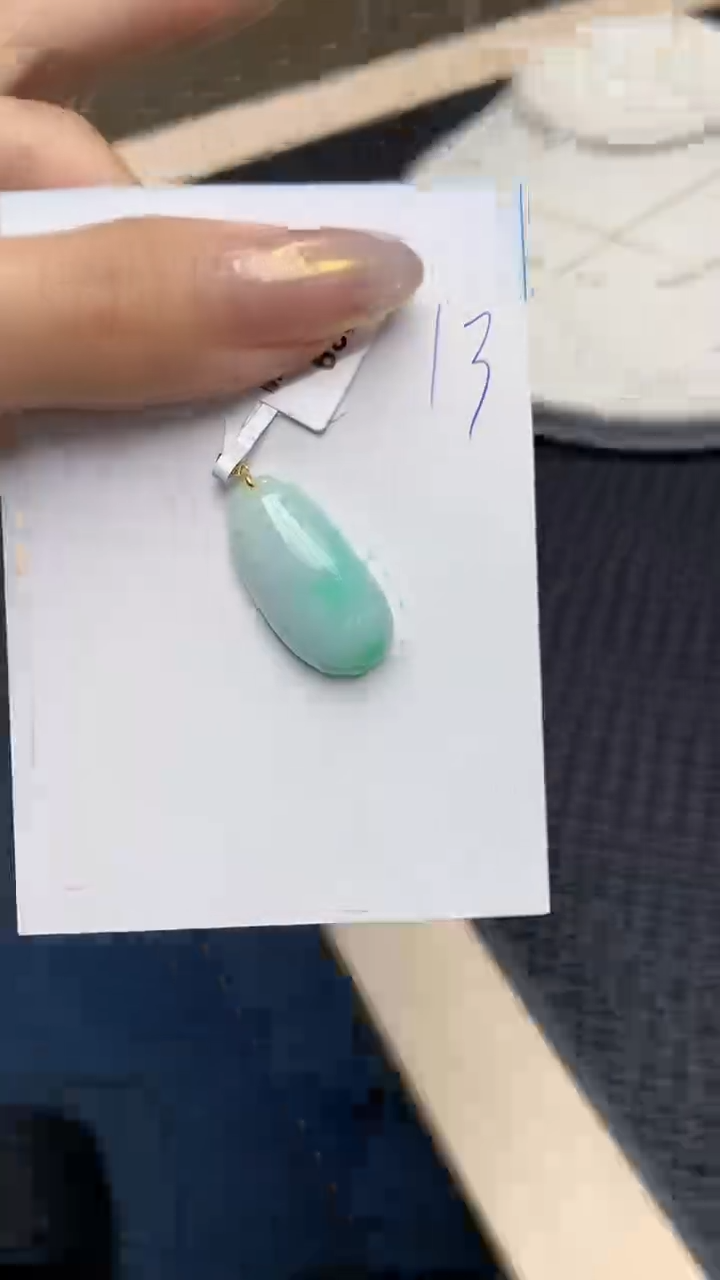 【闪购商品】翡翠颈饰18K金镶嵌天然翡翠a货