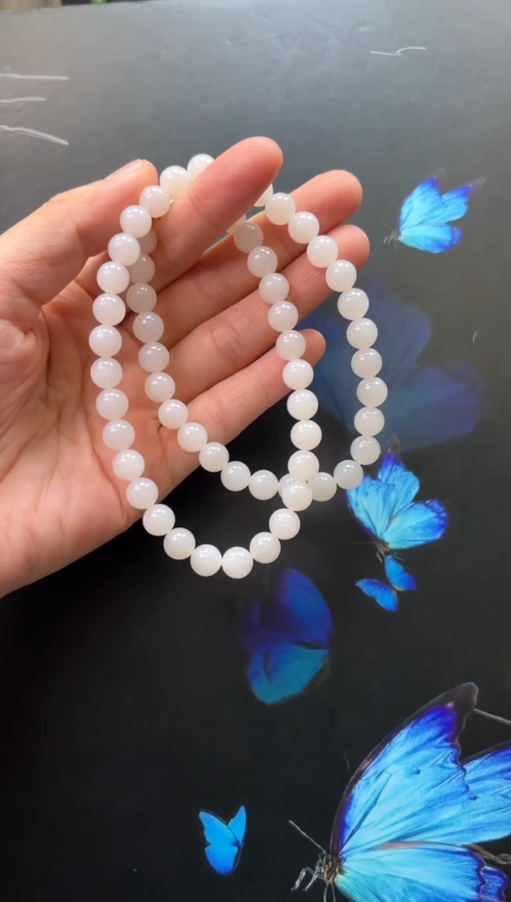 颈饰未镶嵌和田玉吊坠