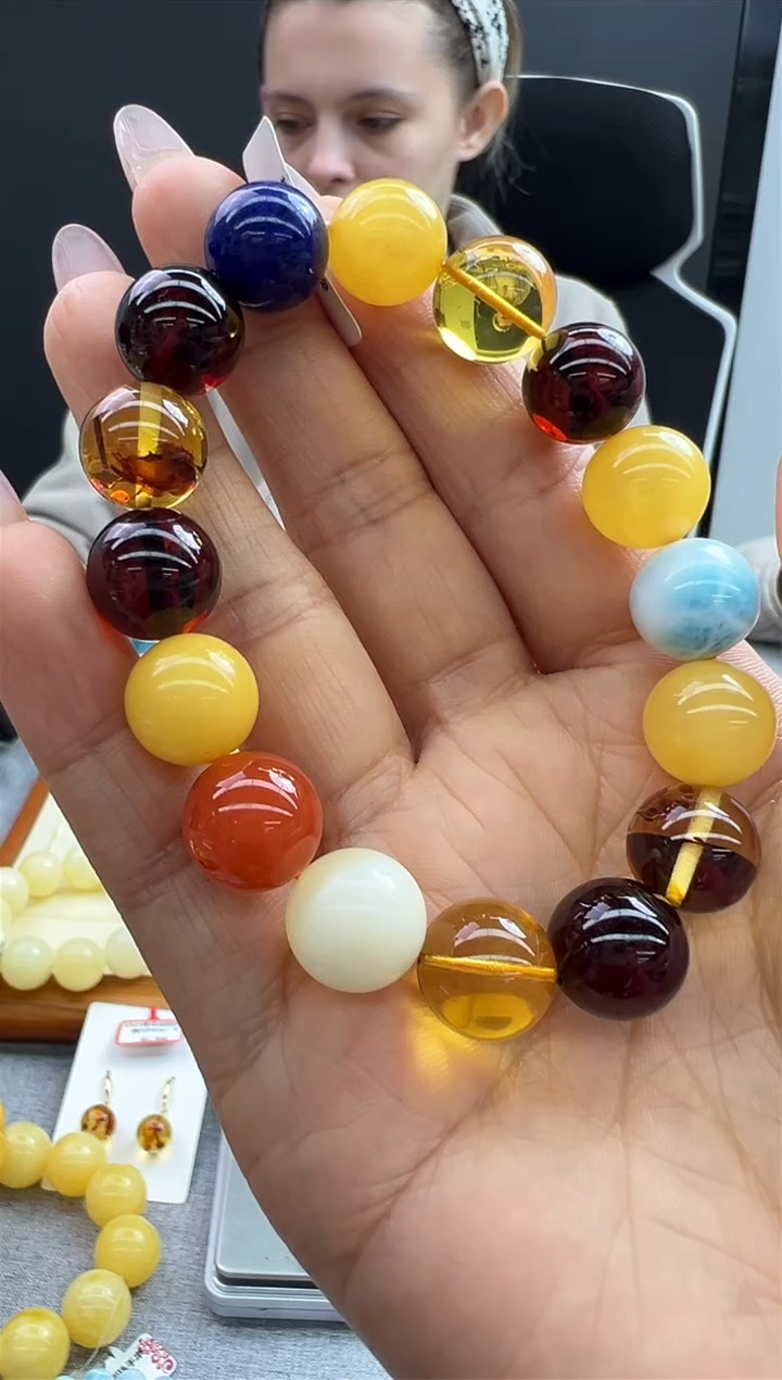 【闪购商品】琥珀手串未镶嵌25秒拍号