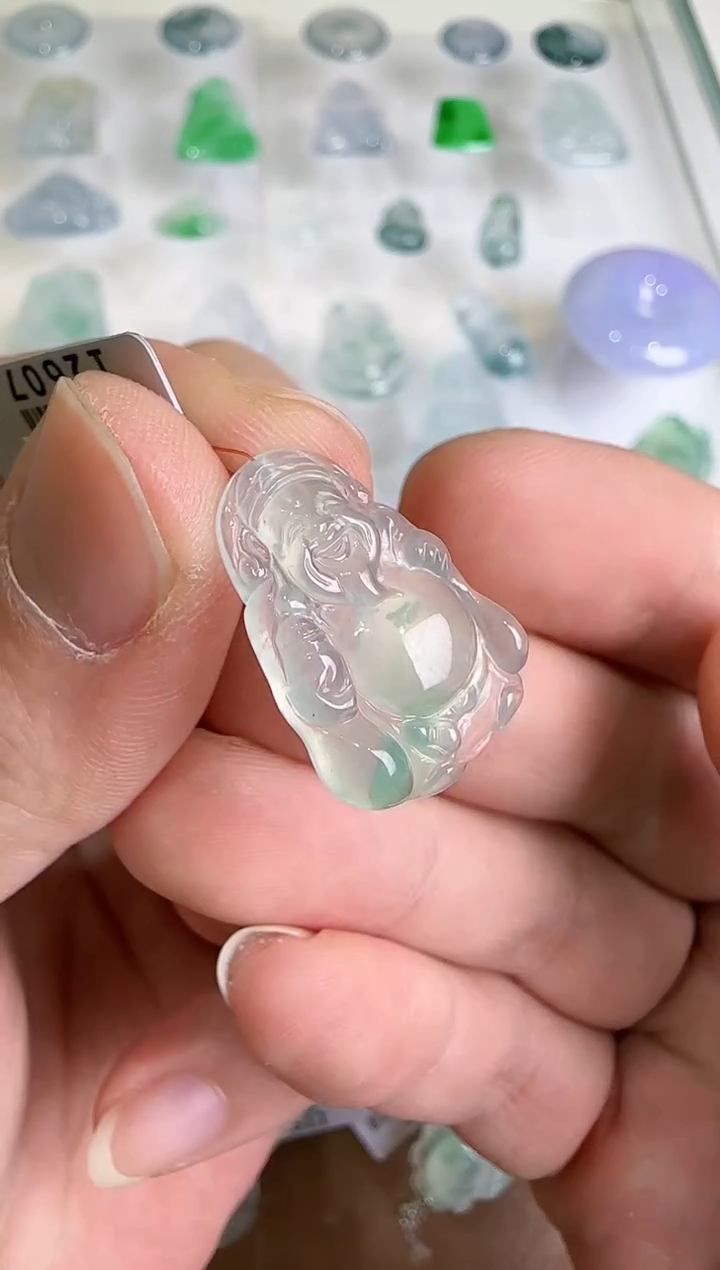 【闪购商品】翡翠吊坠(不含链)未镶嵌··