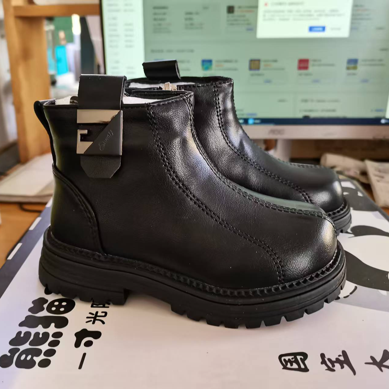 儿童2025冬季新款软底防滑男童童皮面短靴8029