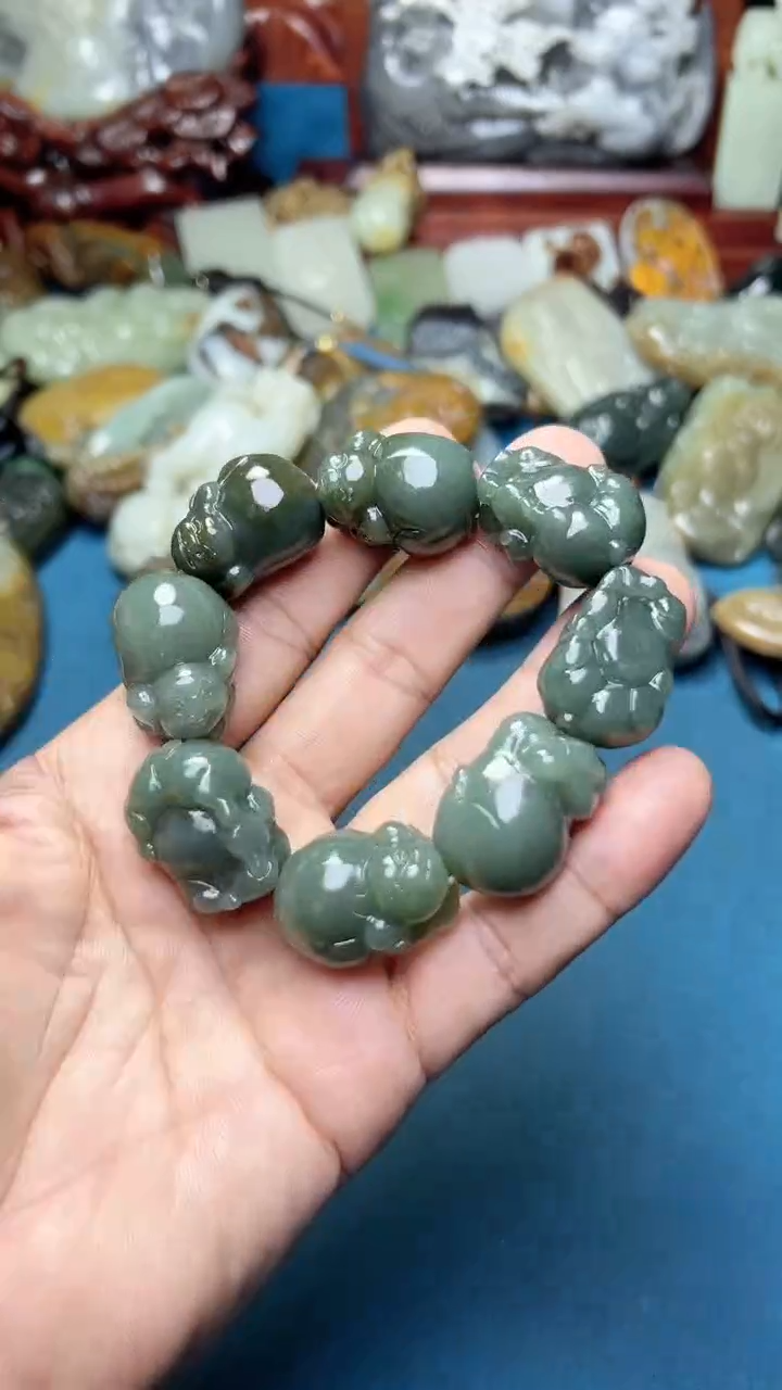 和田玉未镶嵌挂件.