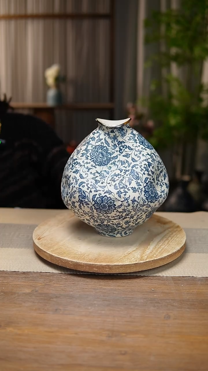 【闪购商品】陶瓷 花器青花瓷缠枝莲大肚