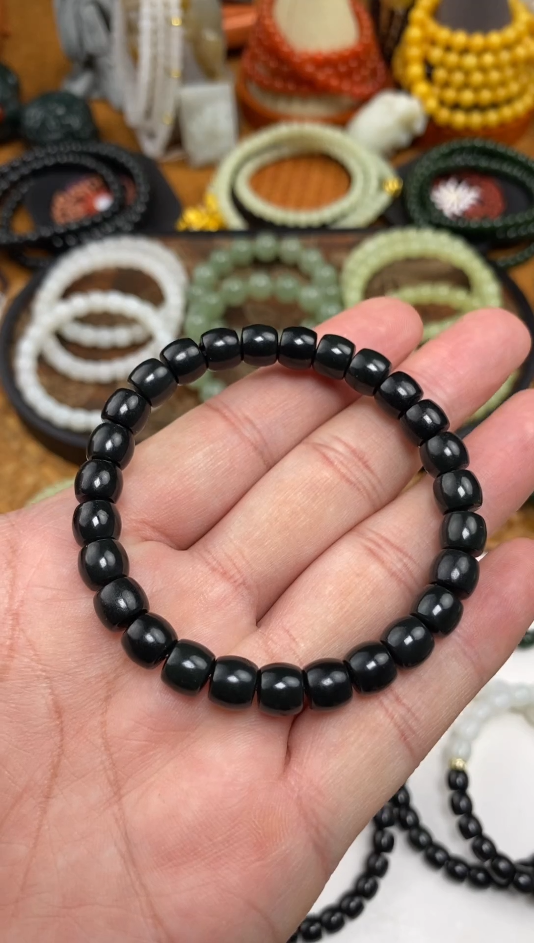 颈饰未镶嵌和田玉手串