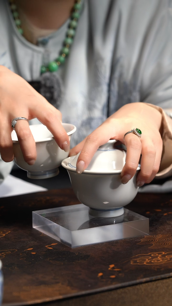 【闪购商品】J涂杏花窑青白瓷压手盖碗+压手杯