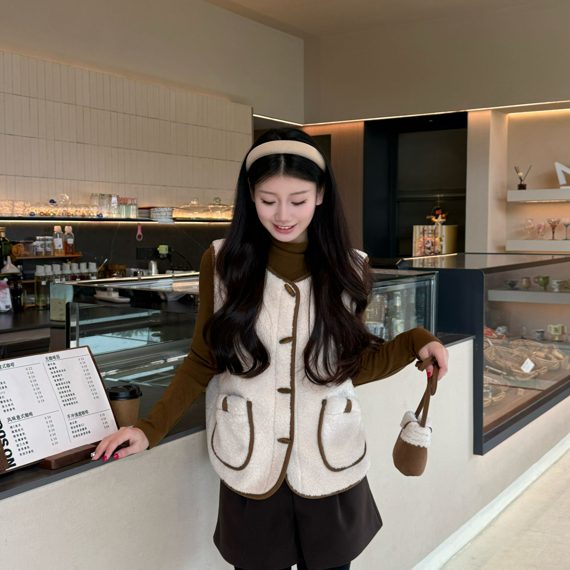 韩系撞色马甲背心小个子宽松简约叠穿马夹外赠带小包2025冬新款