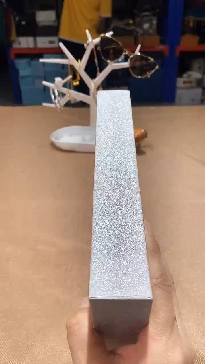 瓷片碗碟好物一件不留@@1