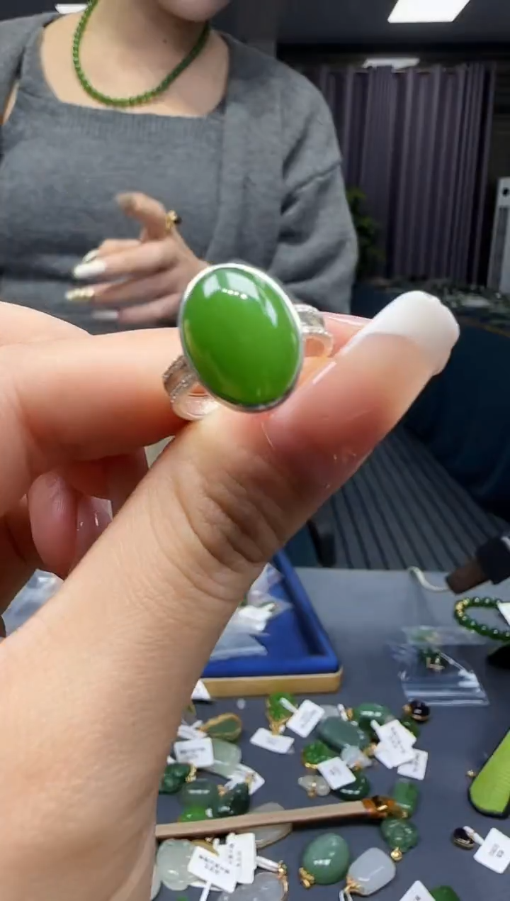 【闪购商品】和田玉戒指银S925镶嵌1