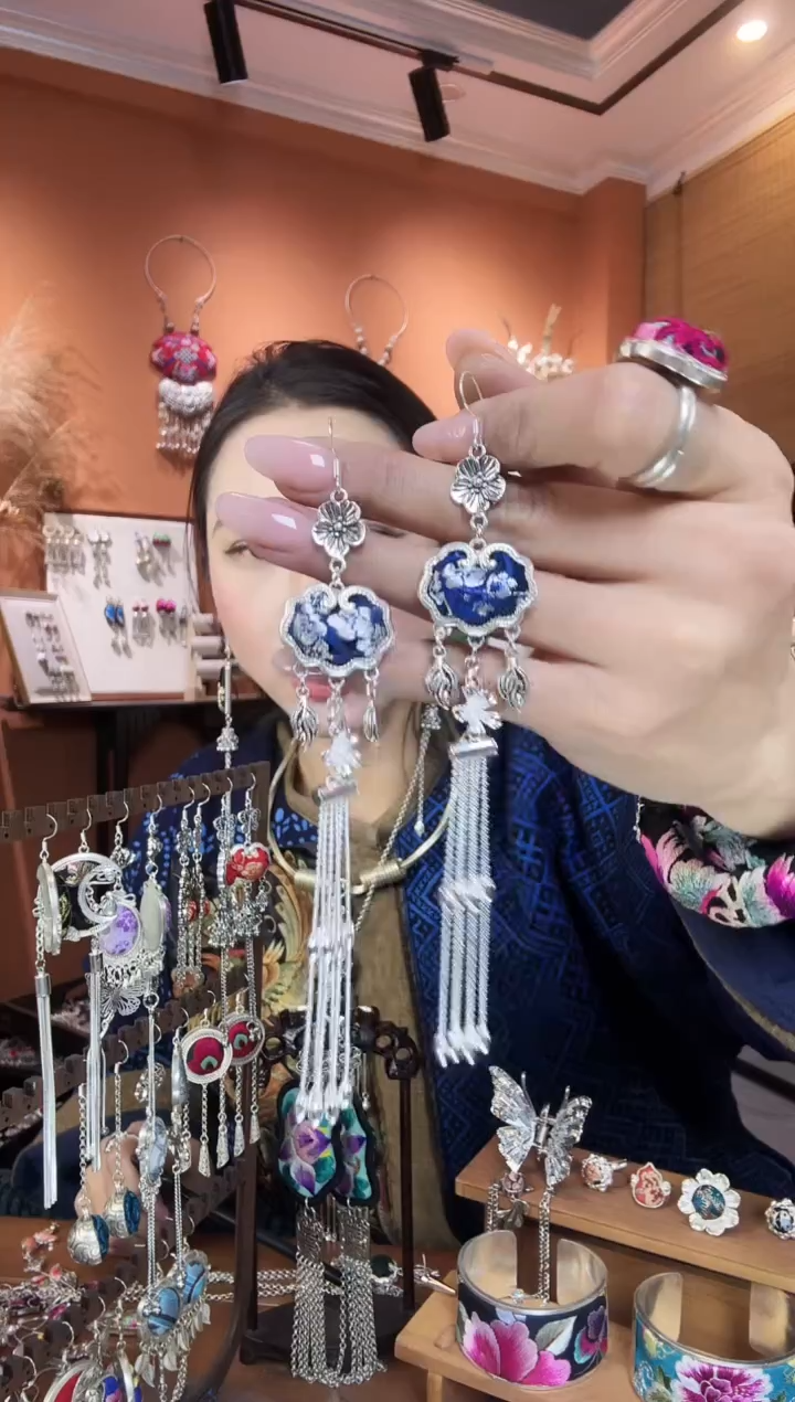 【闪购商品】刺绣纯手工耳环民族风