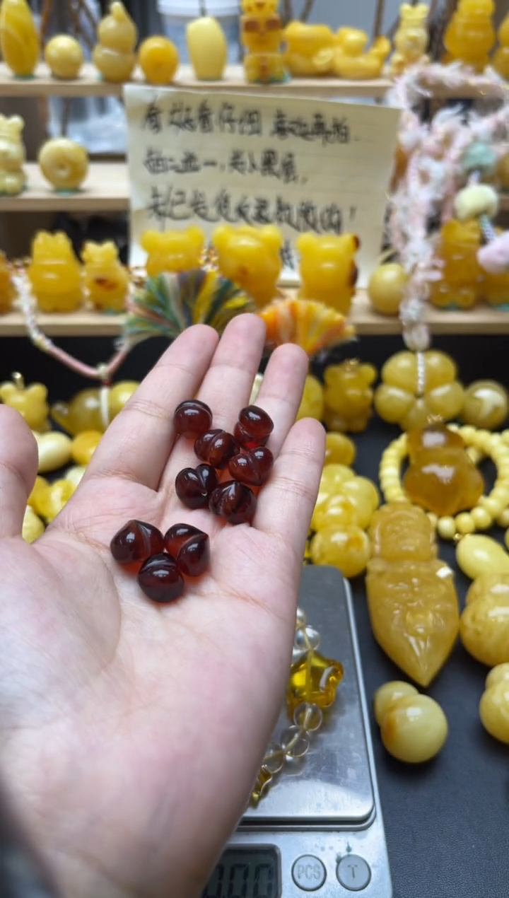 琥珀未镶嵌珠宝奇石089 琥珀蜜蜡微瑕多样性随机发其一