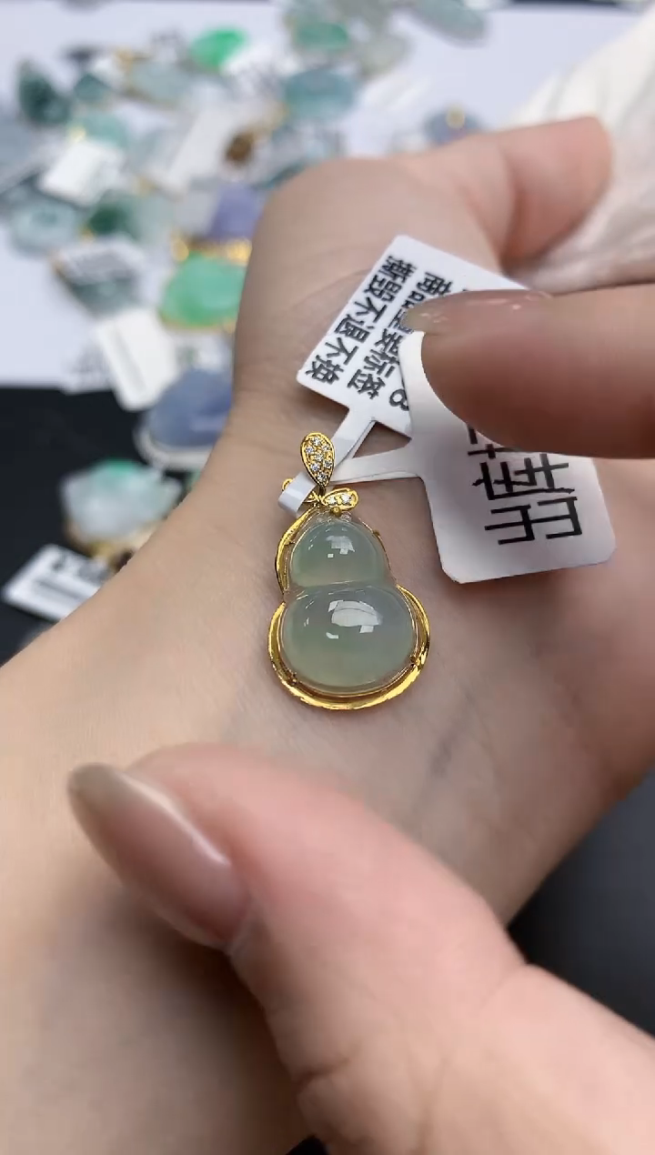 【闪购商品】翡翠颈饰18K金镶嵌天然缅甸翡翠A货