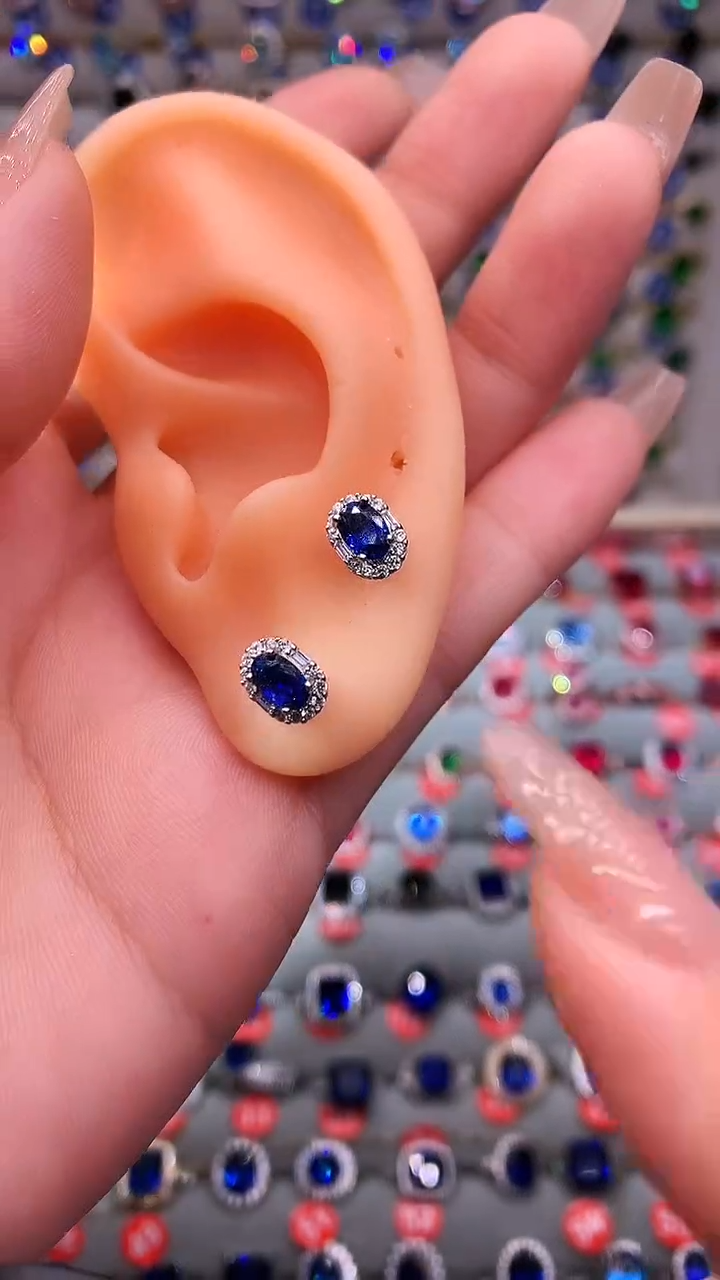 【闪购商品】蓝宝石耳饰银S925镶嵌1111