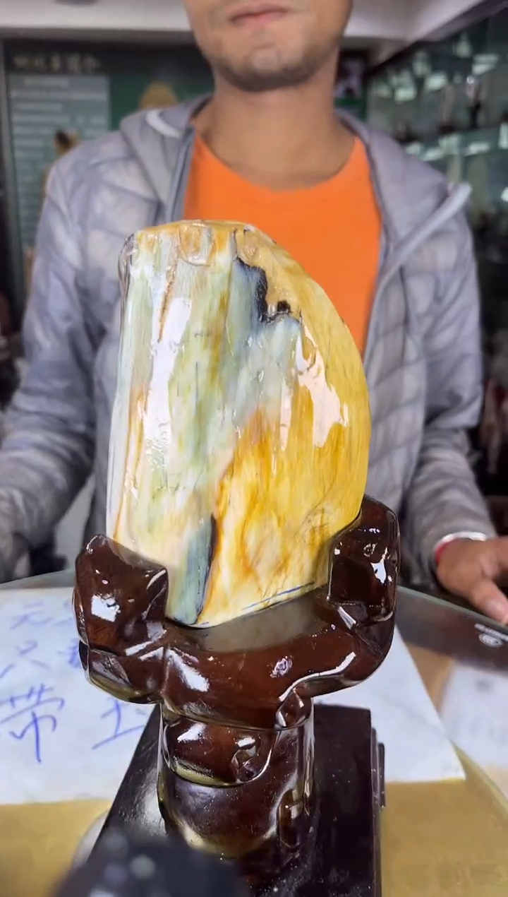 缅甸天然树化玉精品居家摆件