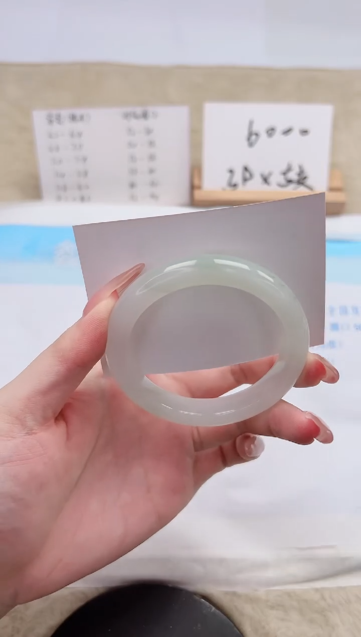 【闪购商品】石英质玉手镯未镶嵌114-52.9