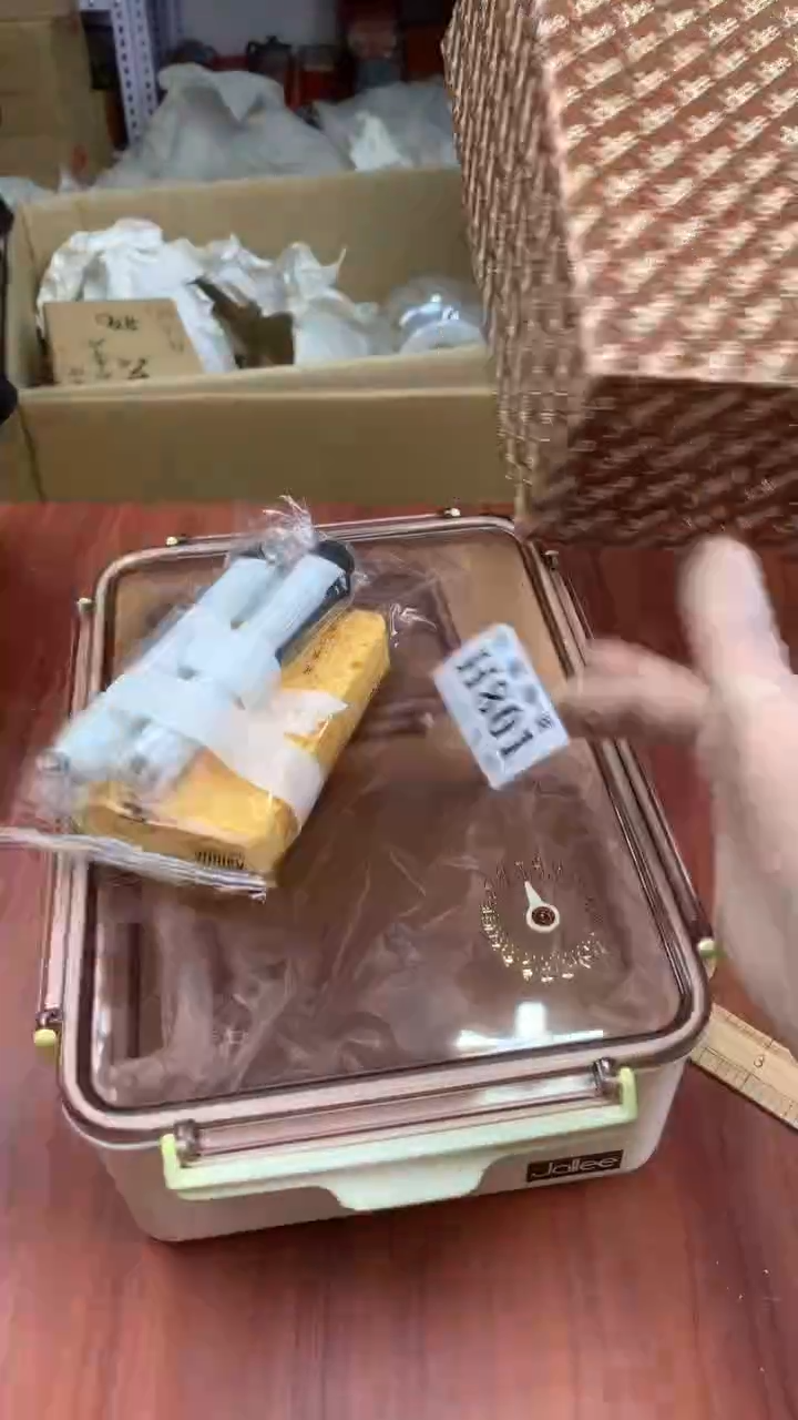 瓷片荣****店校长家杂项籈选3