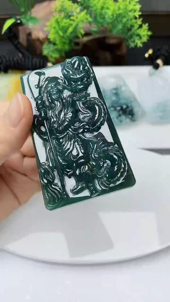 【闪购商品】翡翠颈饰未镶嵌