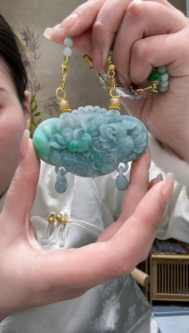 【闪购商品】翡翠颈饰未镶嵌吊坠