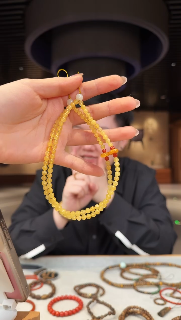 【闪购商品】蜜蜡手链未镶嵌蜜蜡手机链多样性发其一