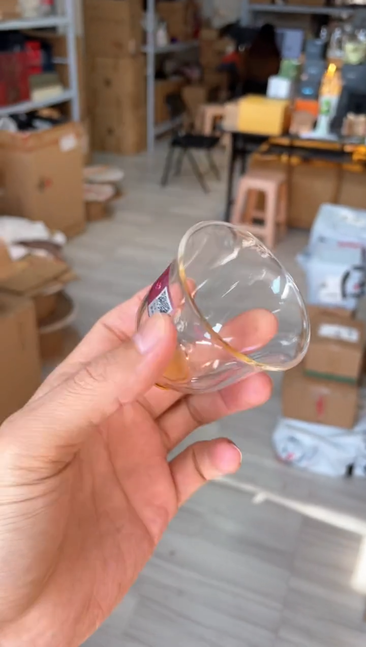 韵杯琥珀色         