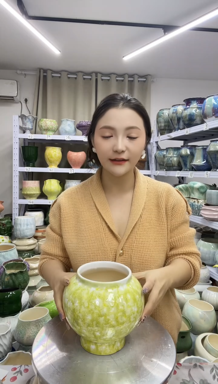 【12.1】花盆 高度：16  口径：11