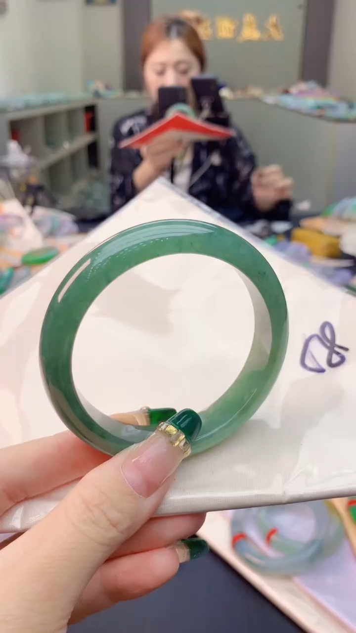 翡翠手镯未镶嵌0835530945