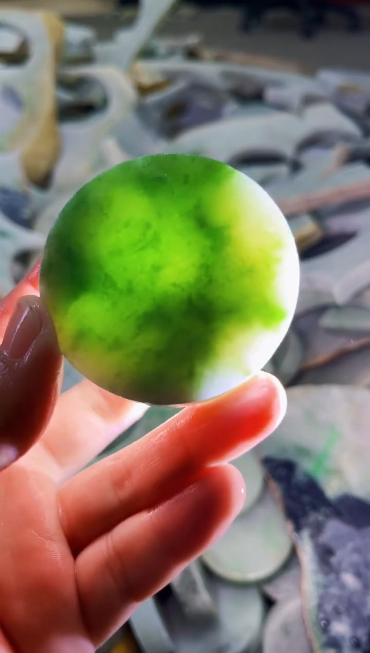 【闪购商品】翡翠挂件未镶嵌A货康壹392