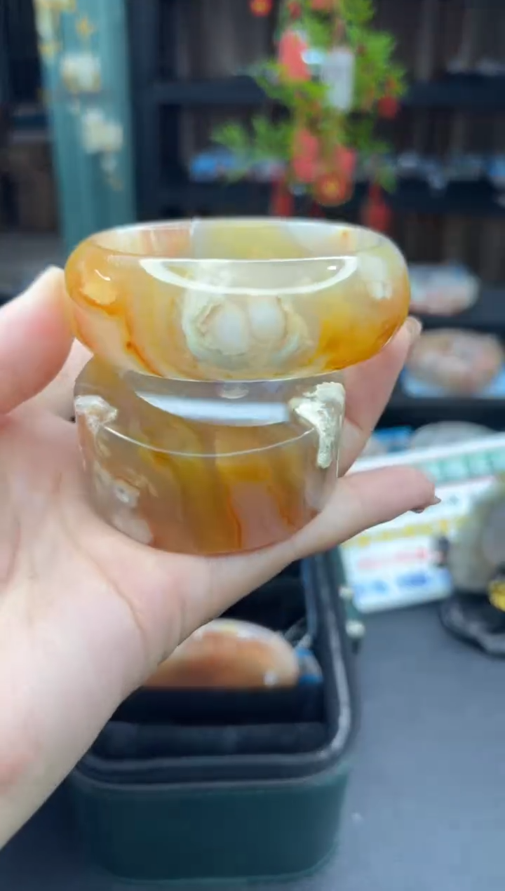 【闪购商品】石英质玉手镯未镶嵌190（56圈赠送镯心）