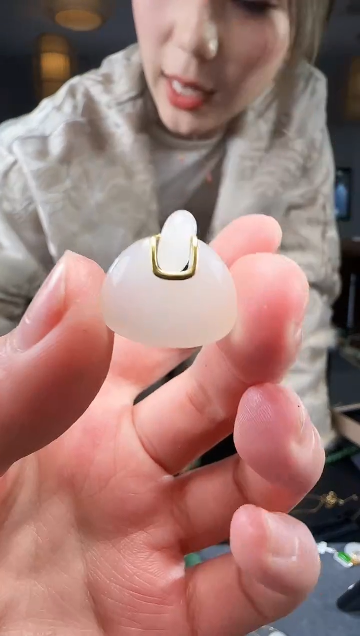 【闪购商品】和田玉吊坠(不含链)18K金镶嵌1