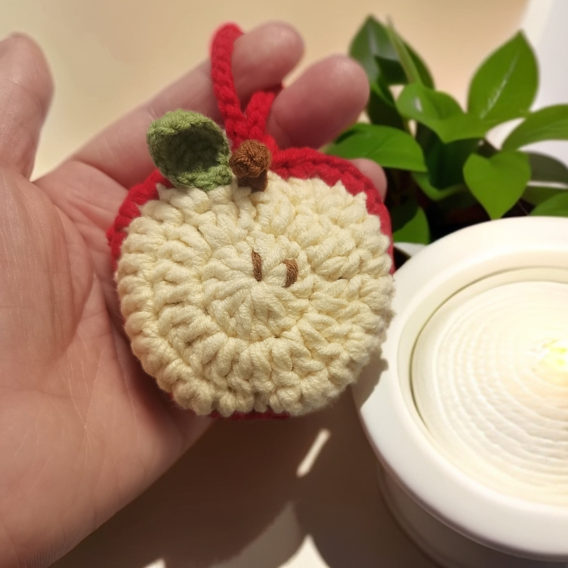 （成品）苹果针织玩偶小挂件成品，耳机包
