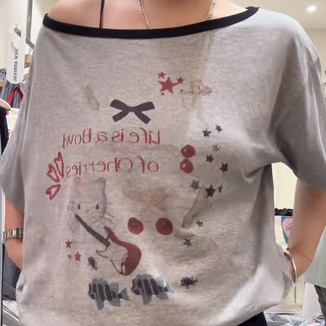 喜喜家东大门KT一字肩