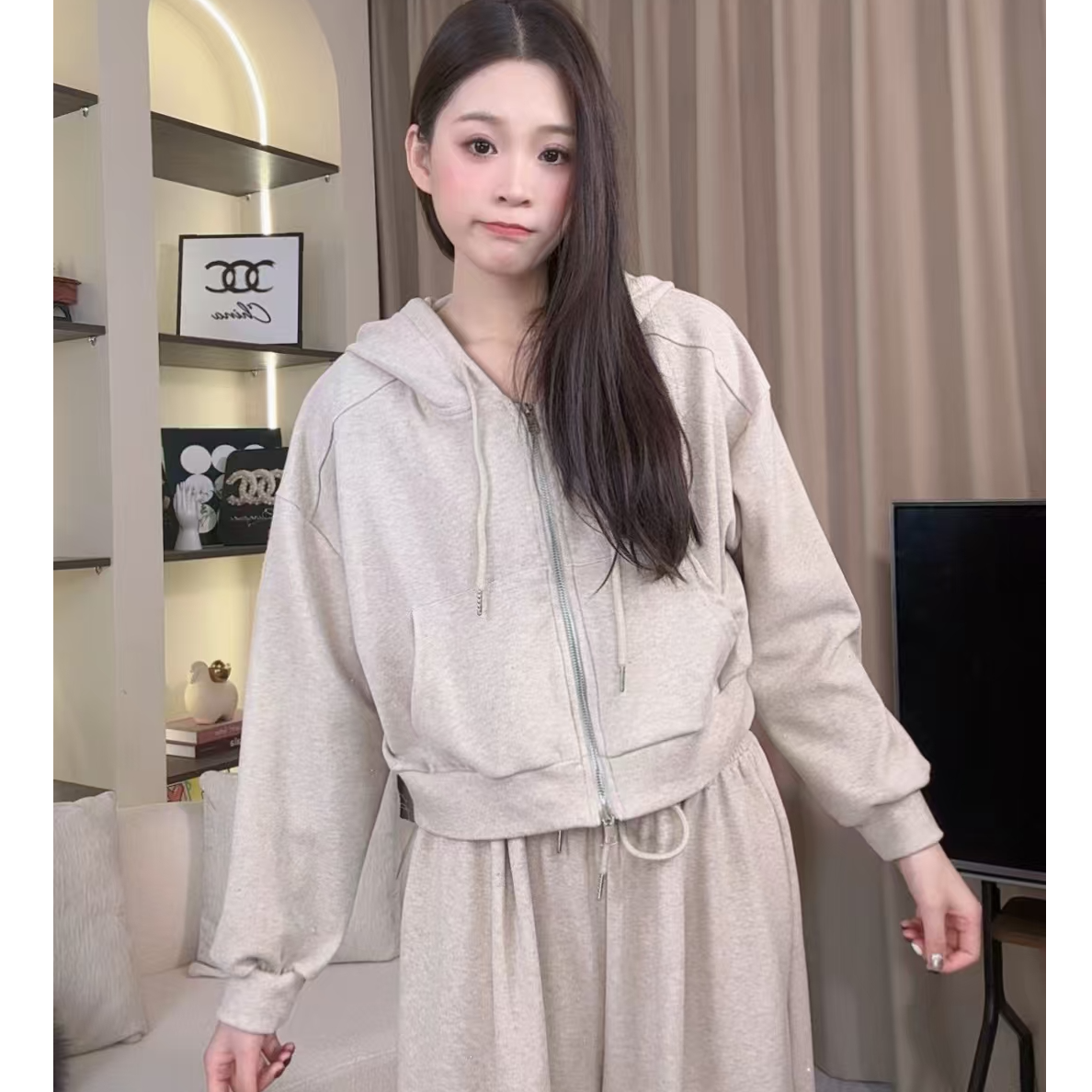 休闲风时尚套装秋季百搭卫衣运动抽绳开衫气质休闲裤