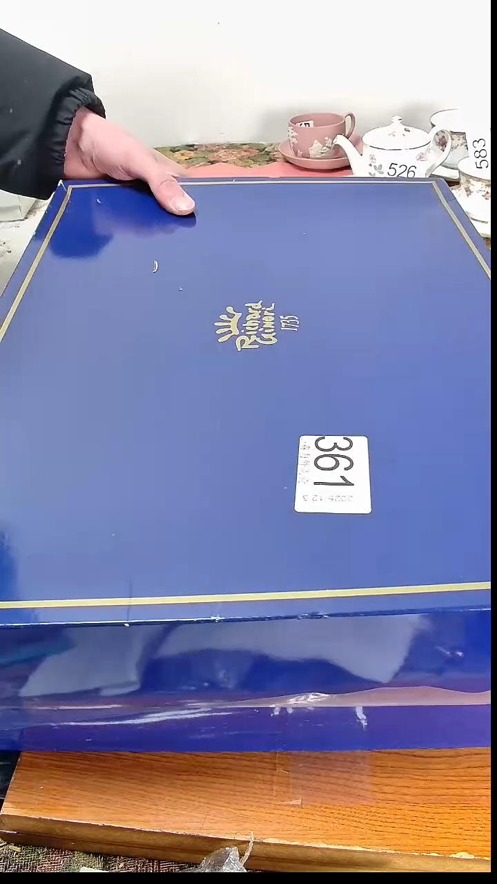 瓷片金*班小淼海外陶瓷工艺品